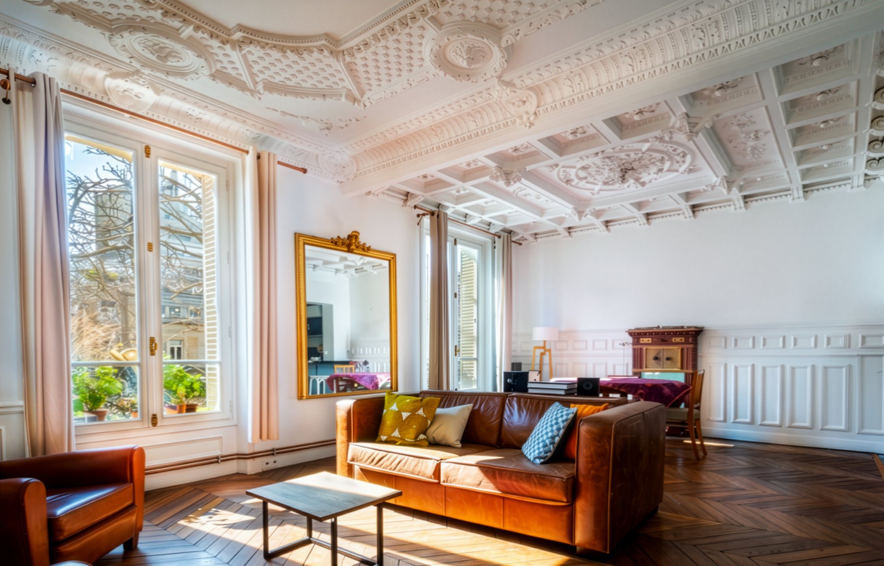 34 bis Bv Saint-Marcel — restored living room